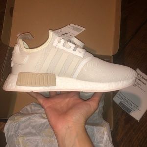 ADIDAS NMD R1’s